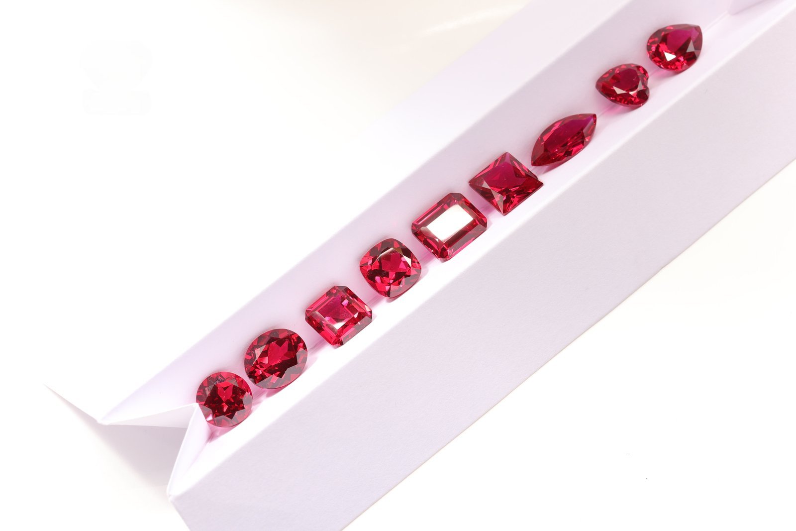 wholesale price multi shape synthetic corundum gemstones multi size 8# dark red loose corundum stone ruby for jewelry making