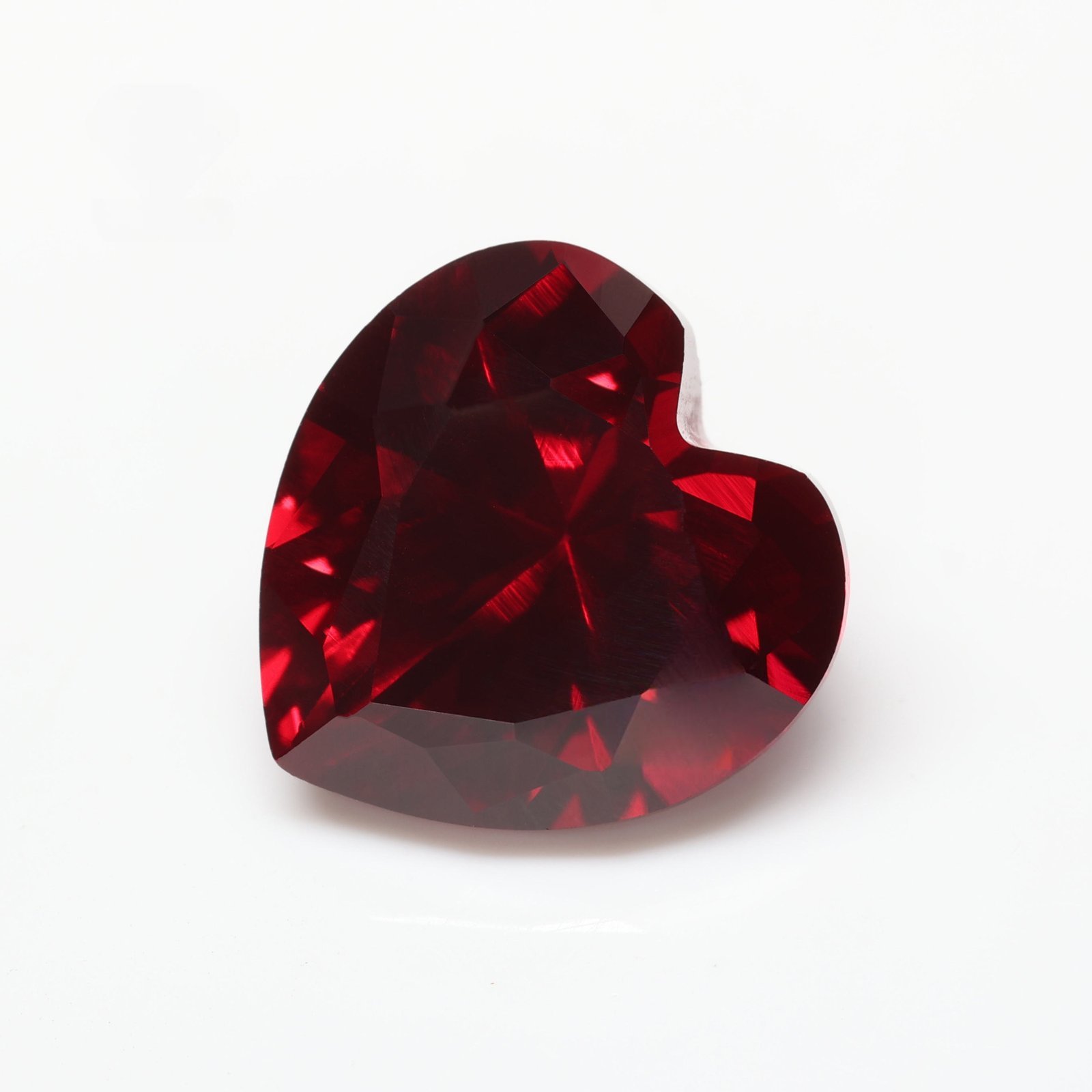manufacturers synthetic corundum gemstones heart cut 3*3mm 8*8 mm 8# dark red loose corundum stone ruby for jewelry making
