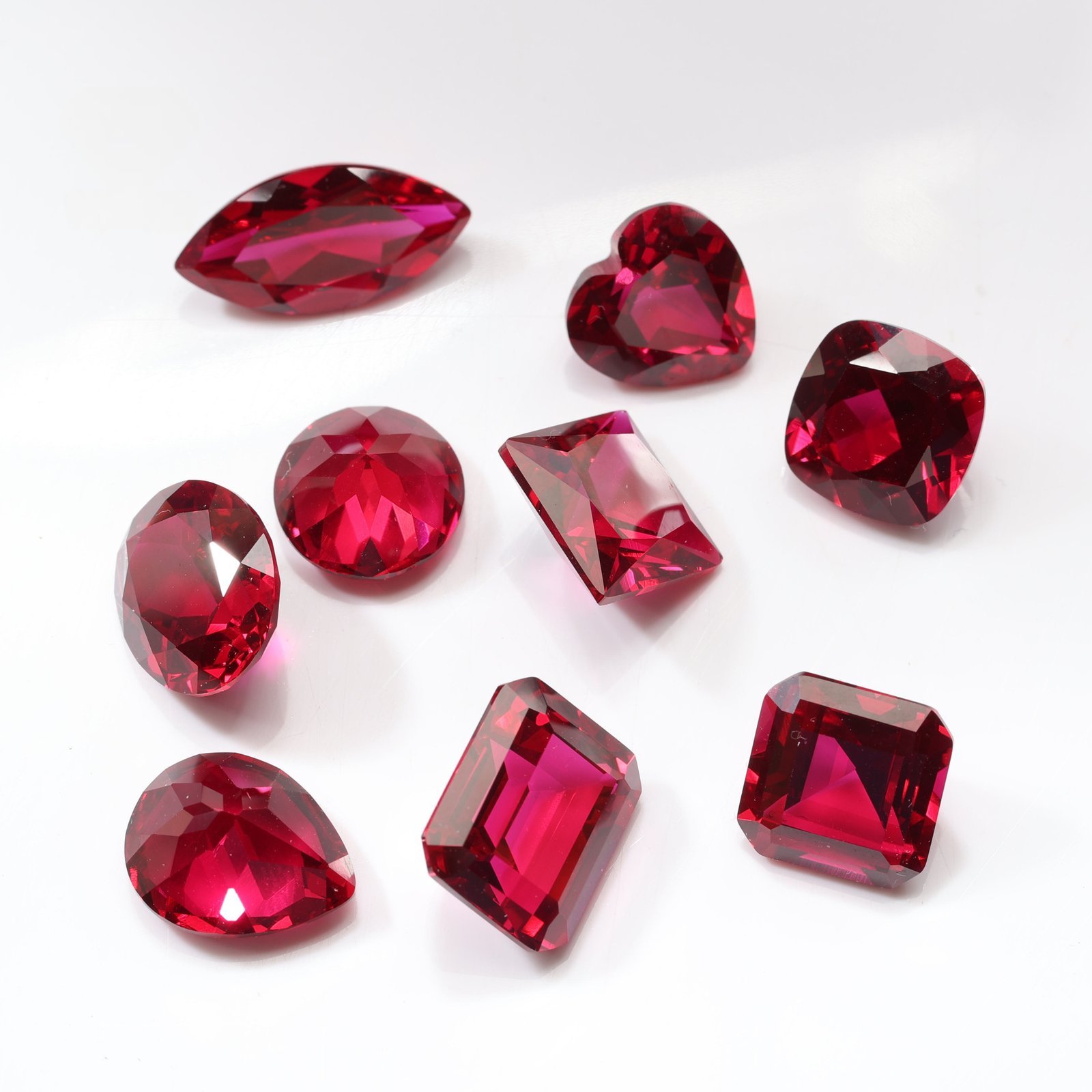 manufacturers synthetic corundum gemstones heart cut 3*3mm 8*8 mm 8# dark red loose corundum stone ruby for jewelry making
